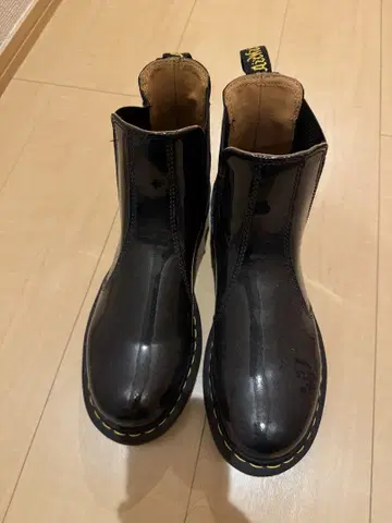 닥터마틴 UK9 (28cm) 미사용 새상품 첼시 부츠