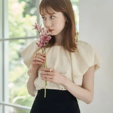 hinari 슬리브리스 블라우스