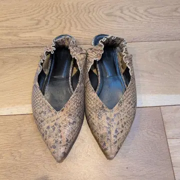 ISABEL MARANT 프릴 오픈토 신발
