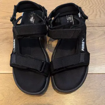 PUMA 블랙 스포츠 샌들