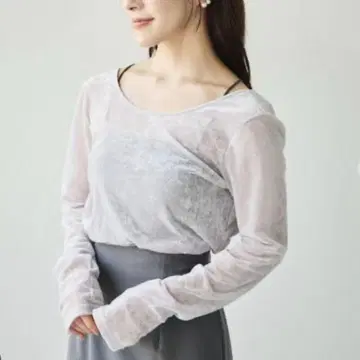Aimeine 메인 튤 벨로아 백 오픈 상의