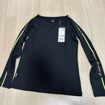 새상품 르꼬끄 골프 UPF 50+ 긴팔 이너 셔츠 여성용 L 사이즈