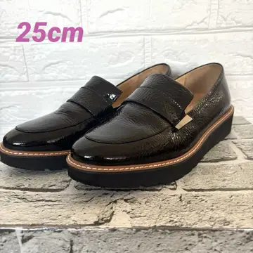 NATURALIZER 나추라라이저 블랙 에나멜 로퍼 25cm