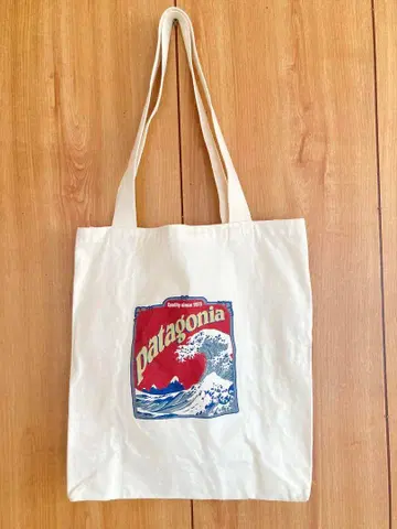 patagonia 토트백 파도 디자인