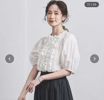 유나이티드 애로우즈 MANTECO 프릴 숏 슬리브 블라우스