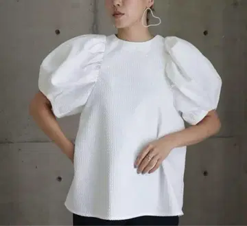 ella selectshop 도비 도트 자카드 블라우스 퍼프 소매