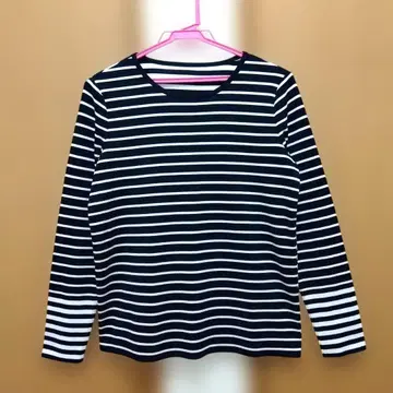 최근 구매 새상품급으로 깨끗한 레리안 Leilian 보더 니트 티셔츠