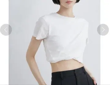 MIESROHE 미스 로에 트위스트 디테일 크롭 티셔츠
