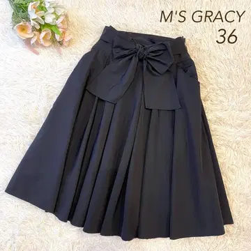 컨디션 최상 M'S GRACY 2022년 리본 플레어 스커트 블랙 36