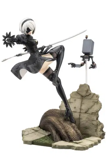 NieR:Automata ARTFX J 2B 1/8 ScaleFigure