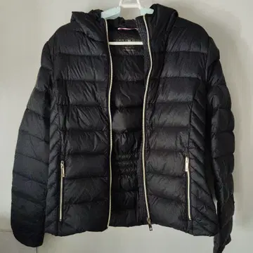 TOMMY HILFIGER 프리미엄 다운 자켓 S 여성용
