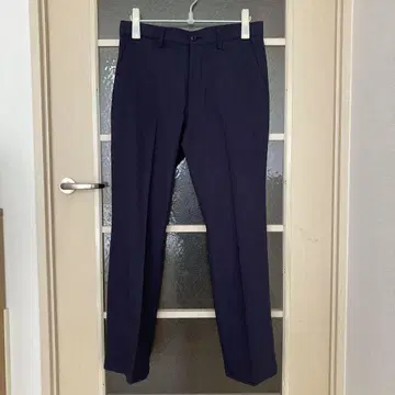 BEAMS 네이비 슬랙스 M 사이즈