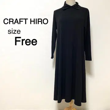 CRAFT HIRO 블랙 컬러 하이넥 티셔츠 원피스
