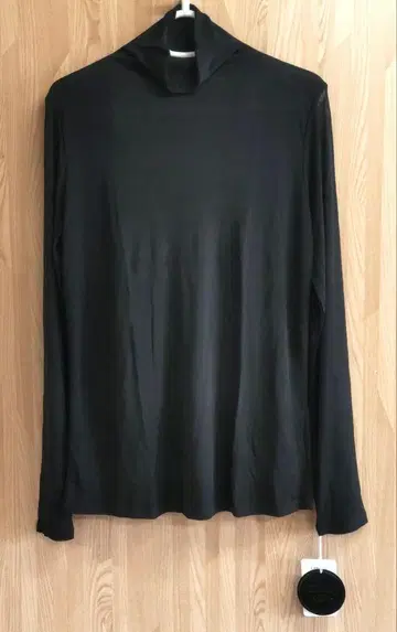 시스루 소재 블랙 터틀넥 긴팔 CHIFFON 택 포함 새상품