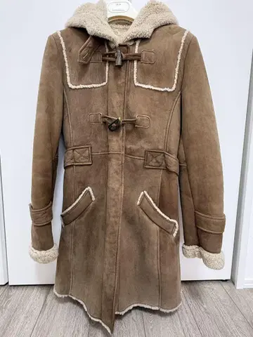 브라운 무스탕 코트 후드 부착