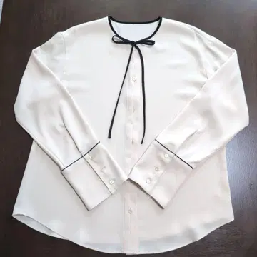 알아바일 조젯 가는 파이핑 긴팔 블라우스 베이지 여성용
