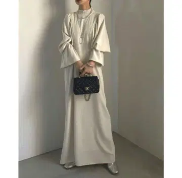 AMERI UPPER VOLUME OVER DRESS