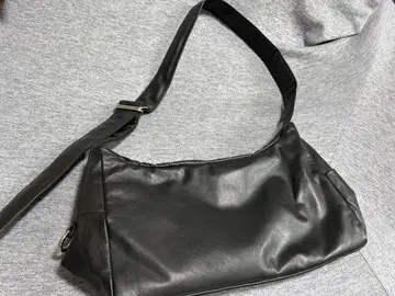 CLESSTE 가죽 holiday bag 가죽 holiday 백