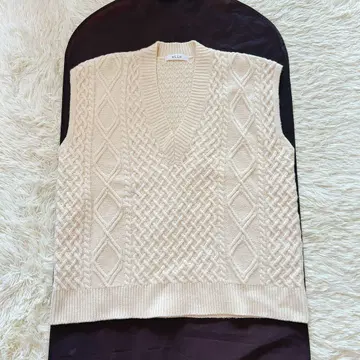 eLLa ella_selectshop 케이블 니트 베스트