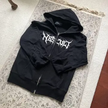 NESCULT 후드티
