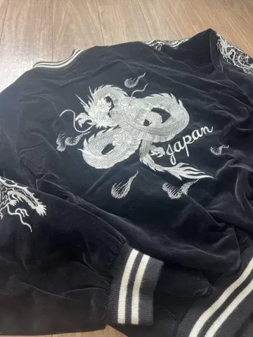 컨디션 최상 Hoshihime 스카잔 벨로아 퀼팅 자수 벨벳 3L