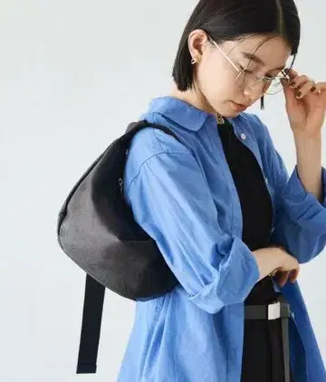 [ russet ] 소프트 가죽 라운드 숄더백
