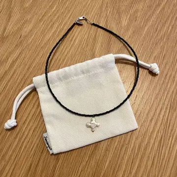 SANTANGELO SUMA NECKLACE BLACK 키쿠노