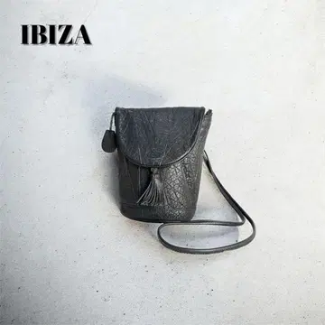 IBIZA 이비자 천연 가죽 버킷형 태슬 포함 블랙 숄더백