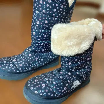 THE NORTH FACE 네이비 플라워 패턴 부티