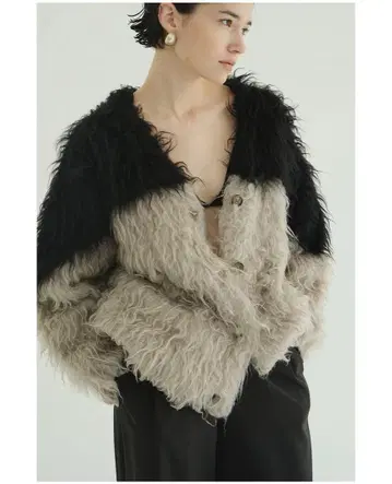 CLANE BI COLOR SHAGGY KNIT CARDIGAN