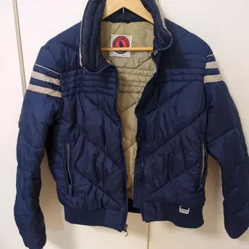 MOUNTAIN COAT 네이비 다운 자켓