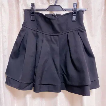 미셸 마카롱 슬림 레그 스커트 블랙 M 사이즈