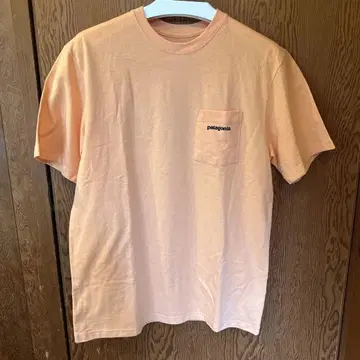 patagonia 오렌지 T셔츠 가슴 포켓 부착