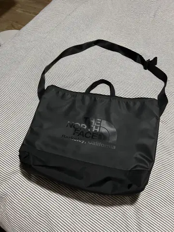 THE NORTH FACE 블랙 토트백