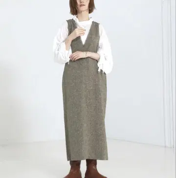 새상품급 abahouse mavie 트위드 오버롤 스커트 베이지 38