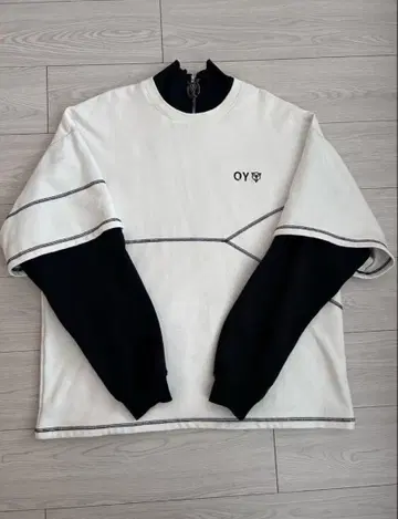 OY 2022AW 카라 부착 트레이닝복