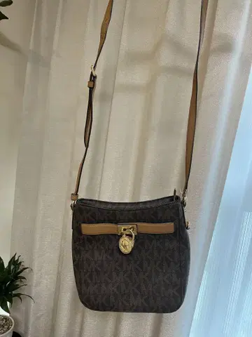 Michael Kors 숄더백 다크 브라운