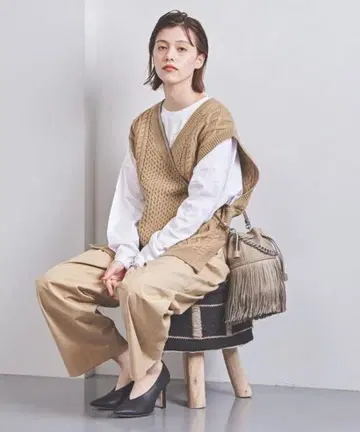 정가 19800엔 UNITED ARROWS 케이블 V넥 베스트