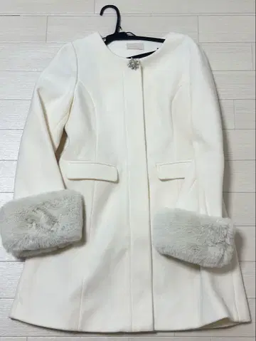 anmile 오리지널 비쥬 노카라 코트 화이트