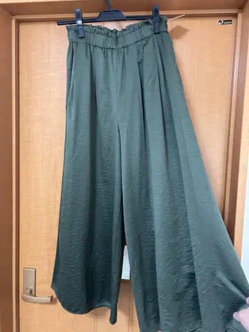 알파벳츠 알파벳 카키 그린 새틴 와이드 팬츠 F 사이즈