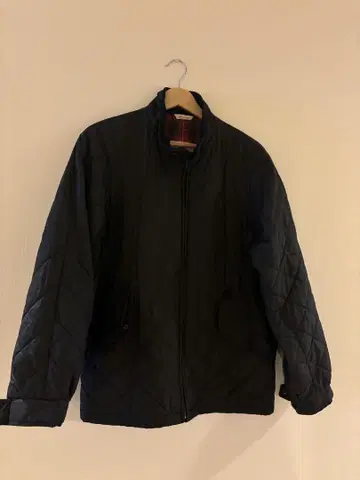 새상품급 BARACUTA 퀼팅 40