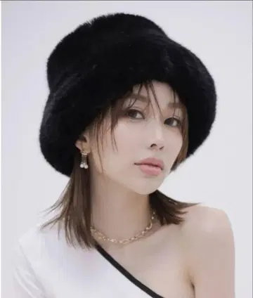 택 포함 새상품 eimy istoire 볼륨 퍼 버킷햇 블랙