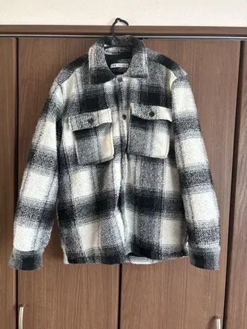 ZARA 블랙 화이트 체크 플란넬 셔츠 M