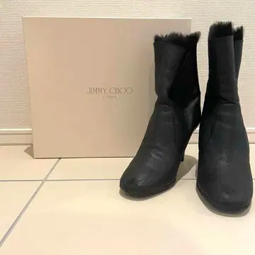 JIMMY CHOO 블랙 퍼 부츠 36 사이즈