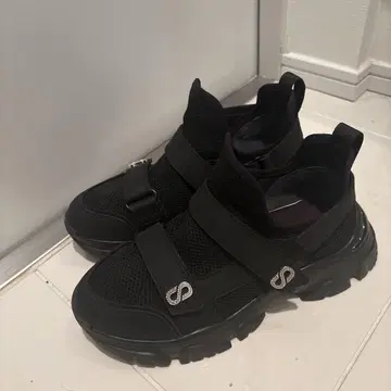 STAGATO 블랙 스니커즈 24cm
