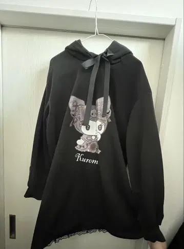 Kuromi 캐릭터 프린트 후드티
