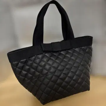 새상품급 블랙 퀼팅 토트백 리본