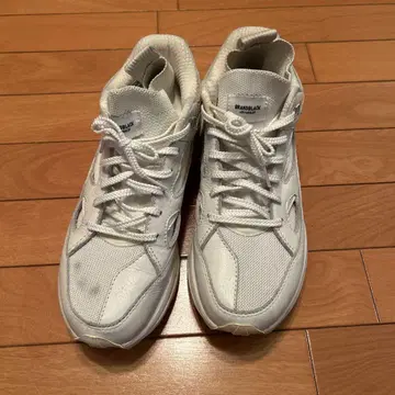 BRANDBLACK 브랜드블랙 AURA 아우라 대드 스니커즈