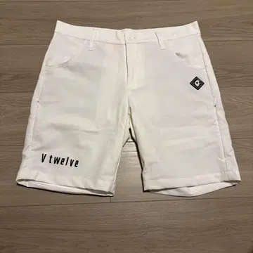 V twelve 화이트 숏팬츠