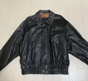 리얼 가죽 빈티지 A2 자켓 카라 부착